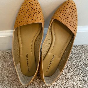 Lucky Brand tan leather flats; Size 8